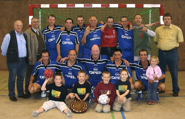 3. Herrenmannschaft 2002/2003 (80k)